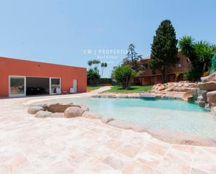 Jardí de Casa o xalet en venda en Paterna amb Aire condicionat, Calefacció i Piscina