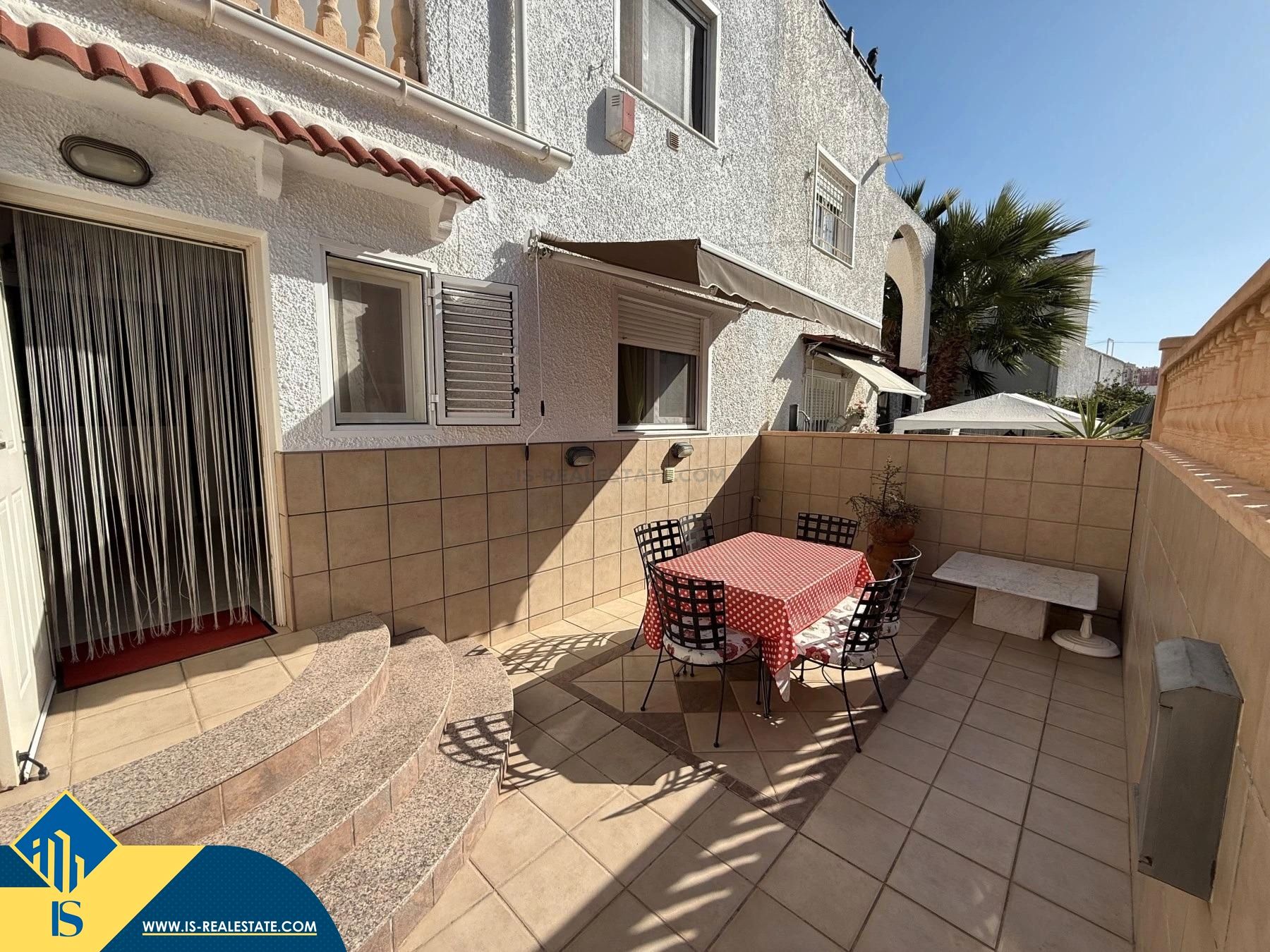 Terrassa de Casa o xalet en venda en Torrevieja amb Terrassa i Piscina comunitària