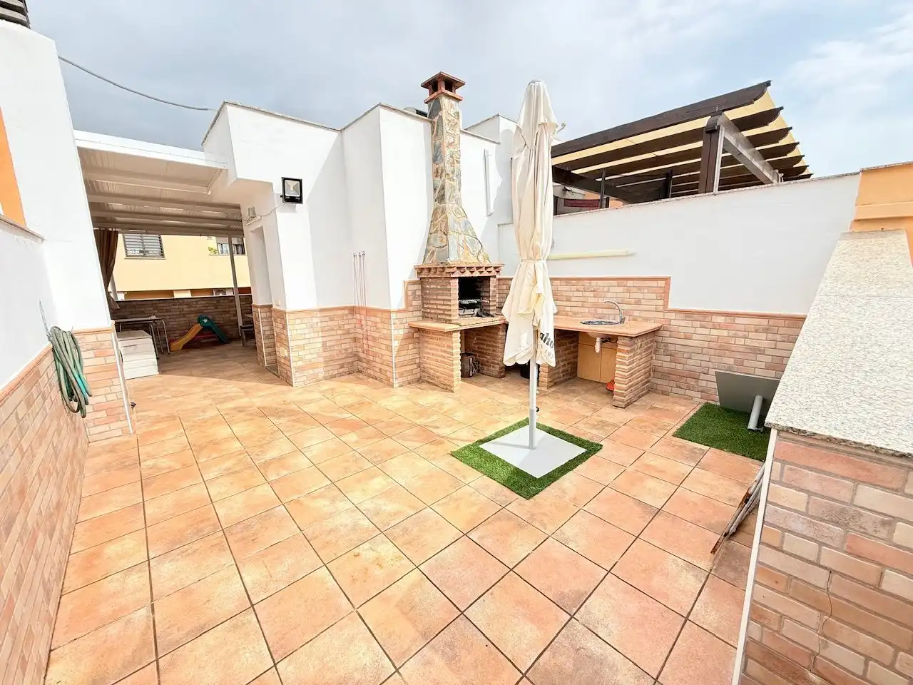 Terraza de Casa adosada en venta en Vélez-Málaga con Aire acondicionado y Calefacción