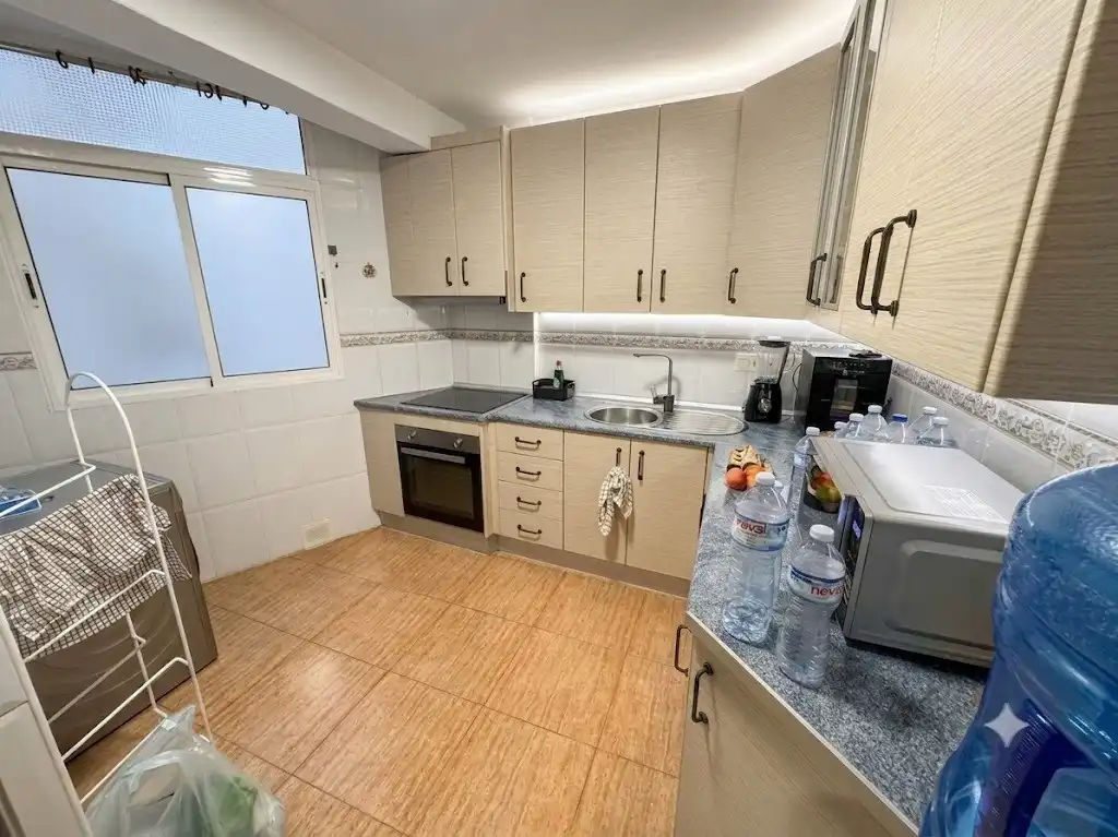 Küche von Wohnung zur Miete in Almería mit Klimaanlage, Heizung und Terrasse