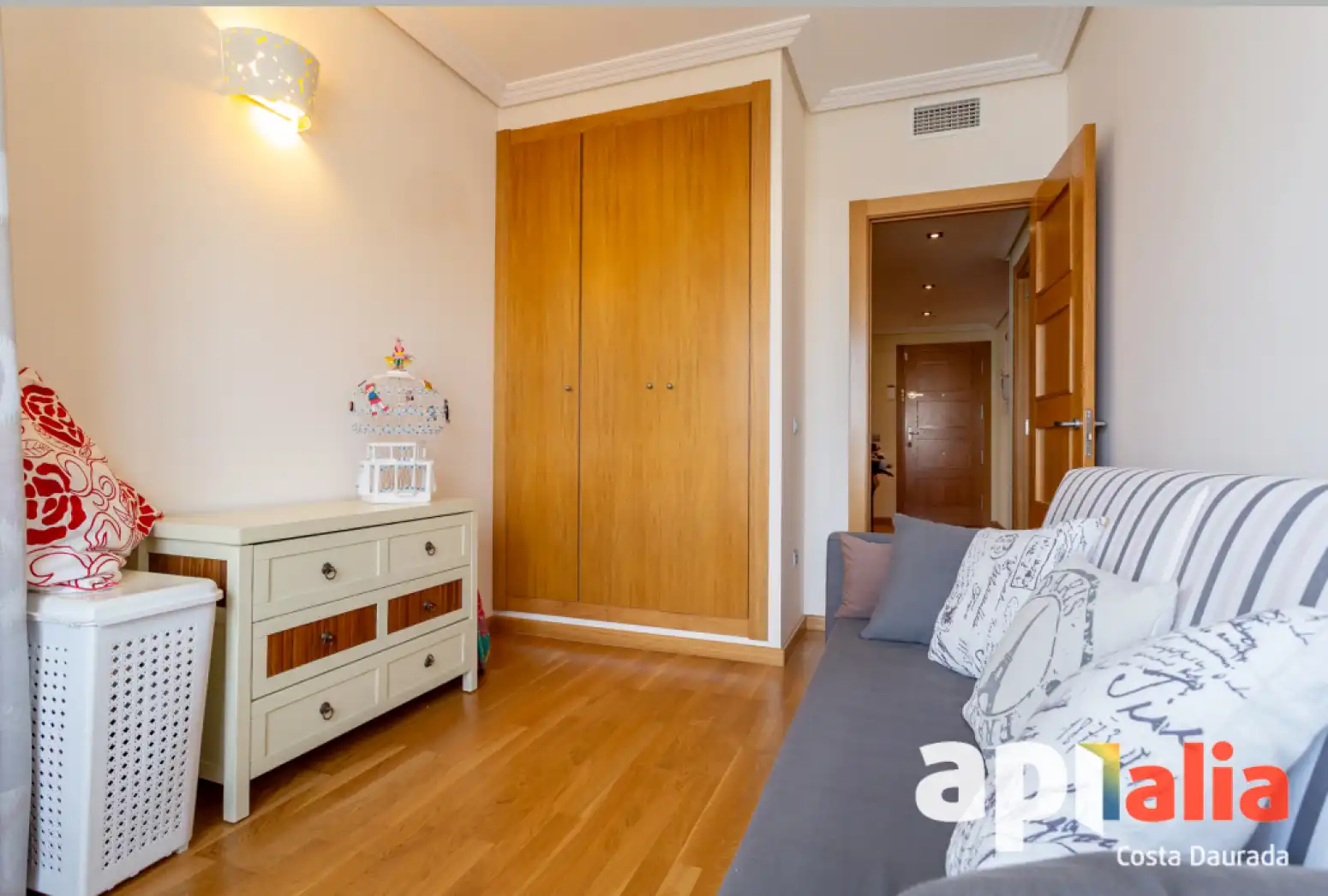 Bedroom of Flat for sale in Cambrils  with Heating, Parquet flooring and Swimming Pool