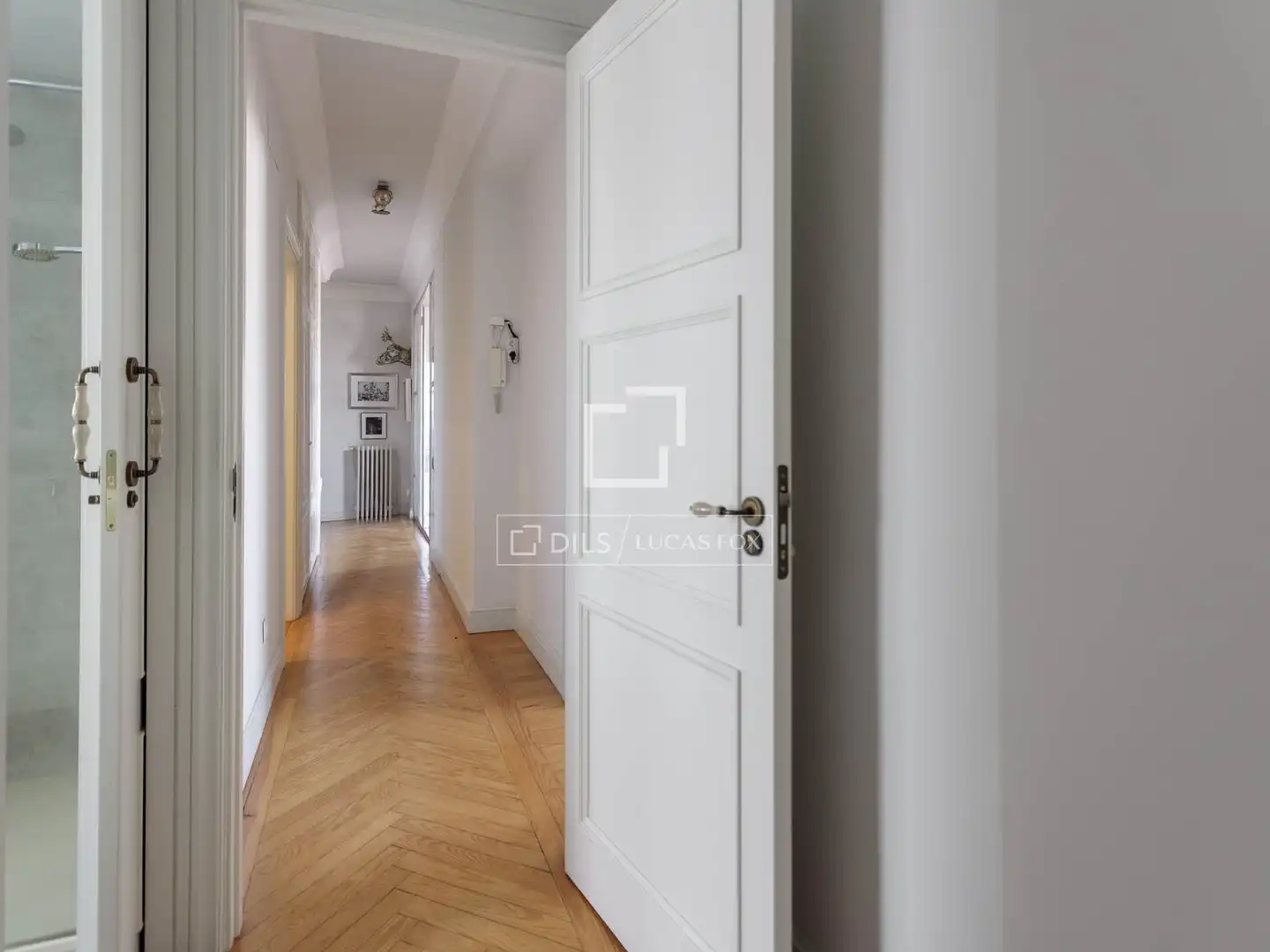 Attic for rent in Madrid  with Air Conditioner, Heating and Parquet flooring