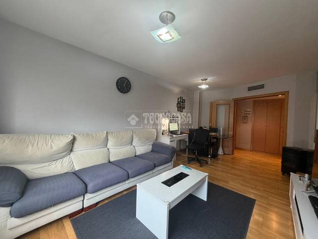 Piso en Venta en Calle los Curas en Centro