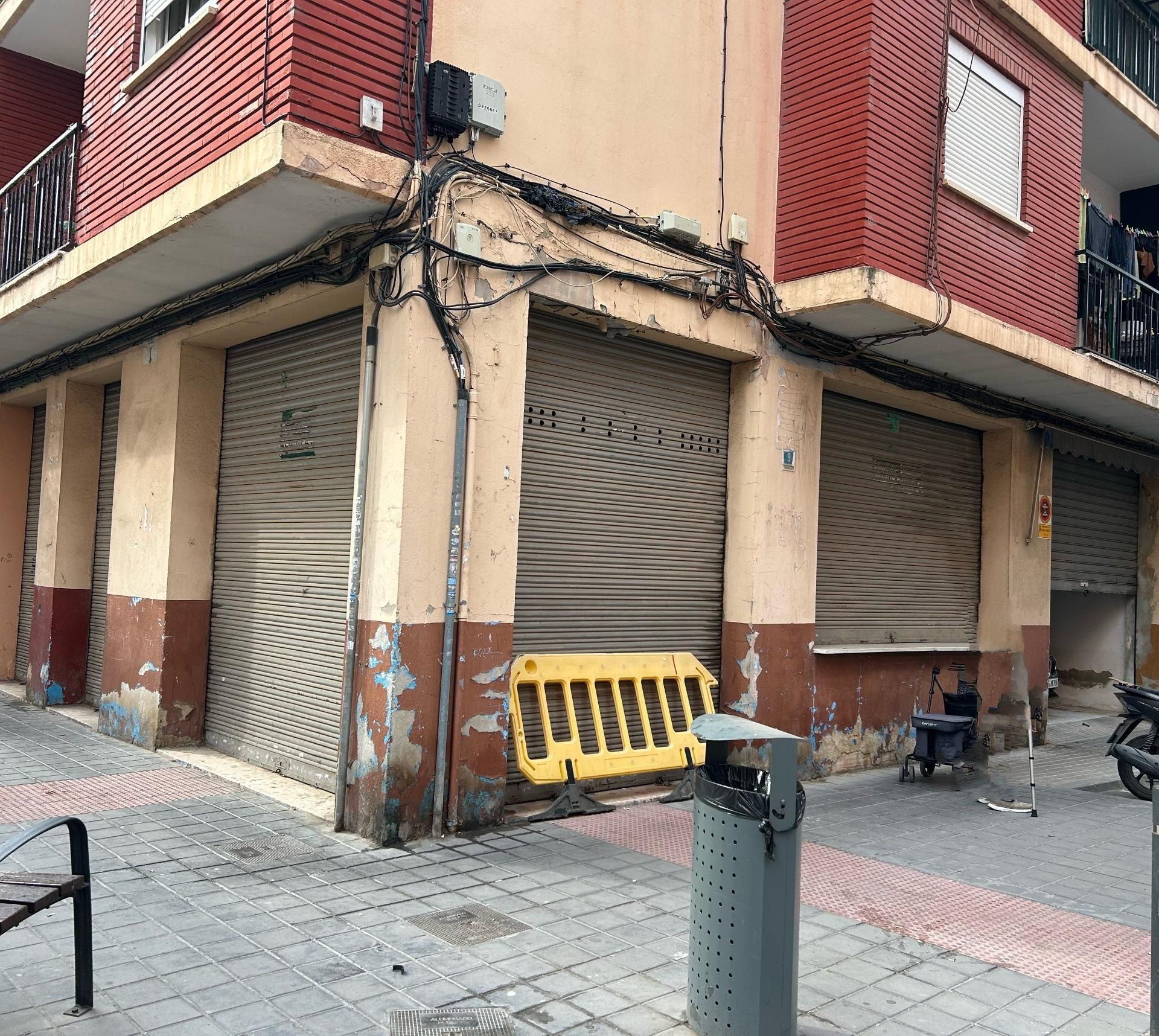 Vista exterior de Local en venda en Quart de Poblet