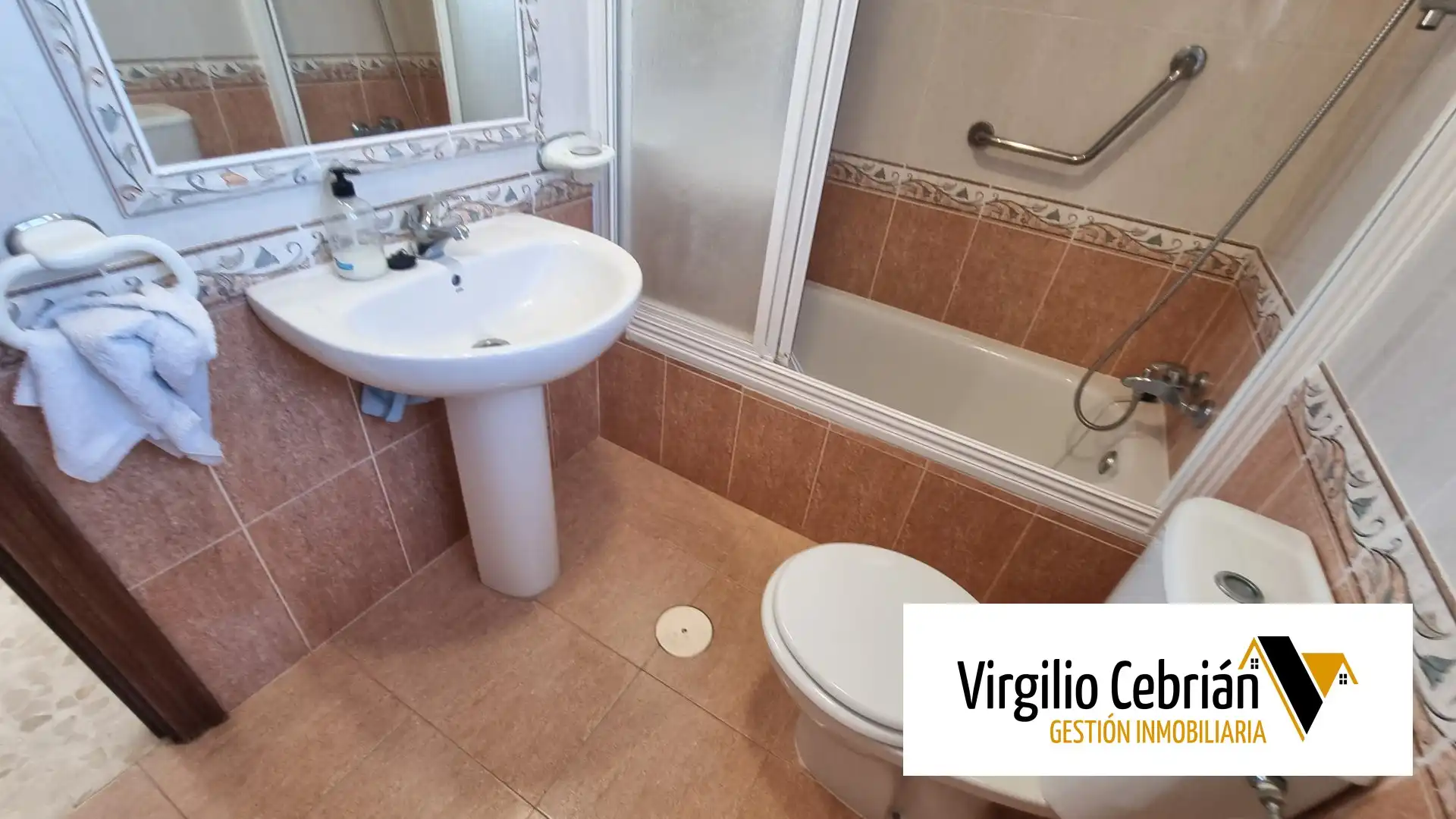 Bathroom of Duplexes for sale in Chipiona  with Storage room and Furnished