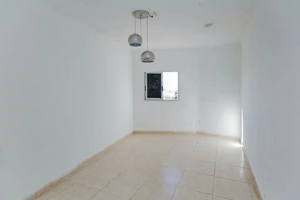 Piso en venta en  Almería Capital