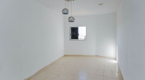 Foto 2 de Piso en venta en C/ Luchana, Esperanza - Quemadero, Almería Capital