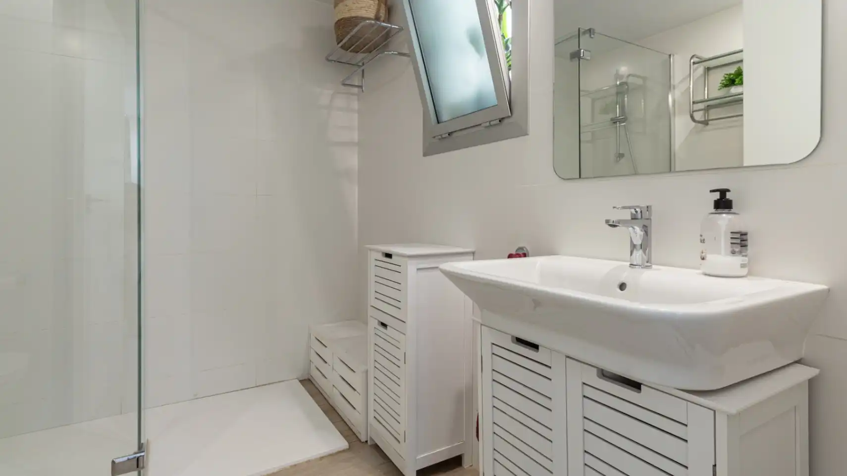 Baño de Ático en venta en Dénia con Aire acondicionado, Calefacción y Jardín privado