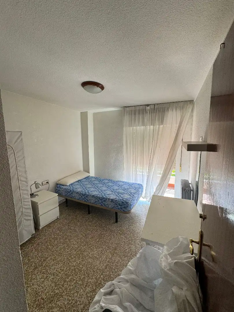 Flat for rent in Barrio de Zaidín