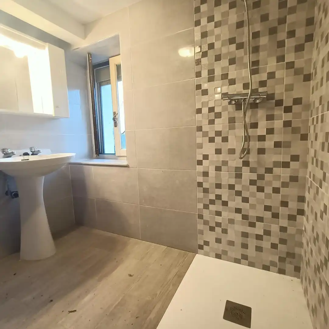 Bany de Casa o xalet en venda en Siero amb Traster i Piscina
