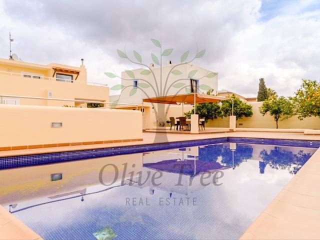 Casa-chalet en Venta en N/A en Santa Gertrudis