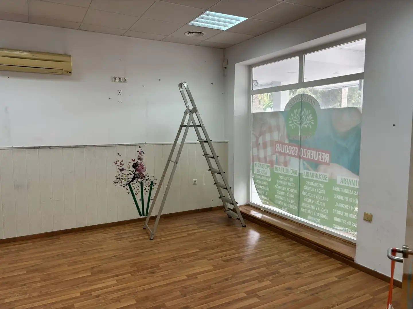 Local comercial de lloguer a Núcleo urbano, imagen 7