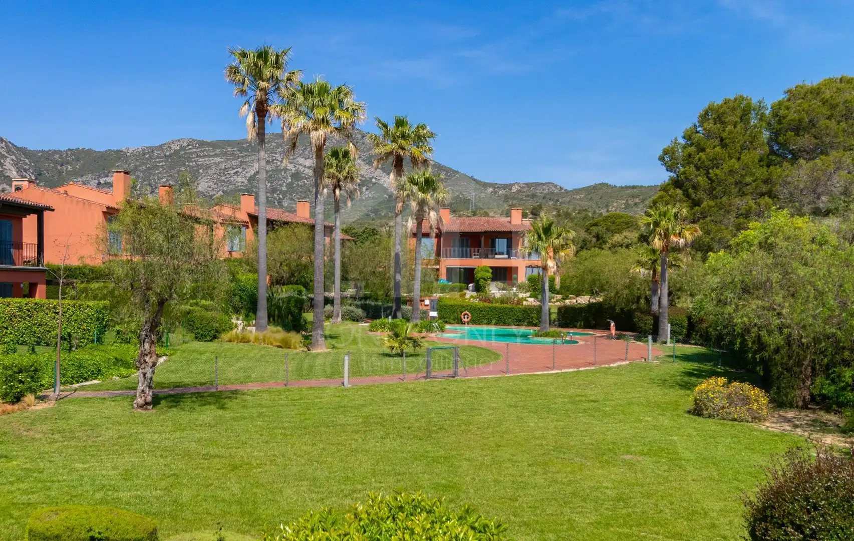 Garten von Haus oder Chalet zur Miete in Mont-roig del Camp mit Klimaanlage, Heizung und Privatgarten