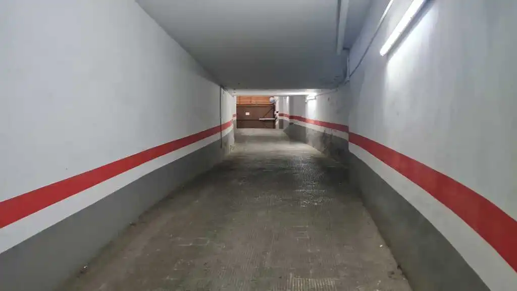Garaje en venta en Hospital, El Mercat