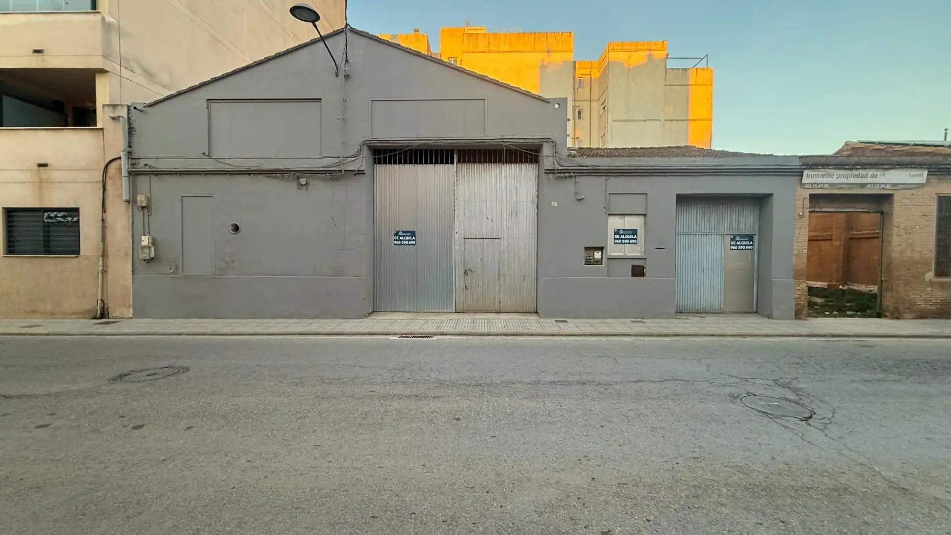Vista exterior de Nau industrial de lloguer en Paiporta