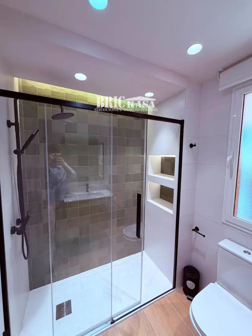 Baño de Piso de alquiler en Cáceres con Aire acondicionado, Calefacción y Terraza