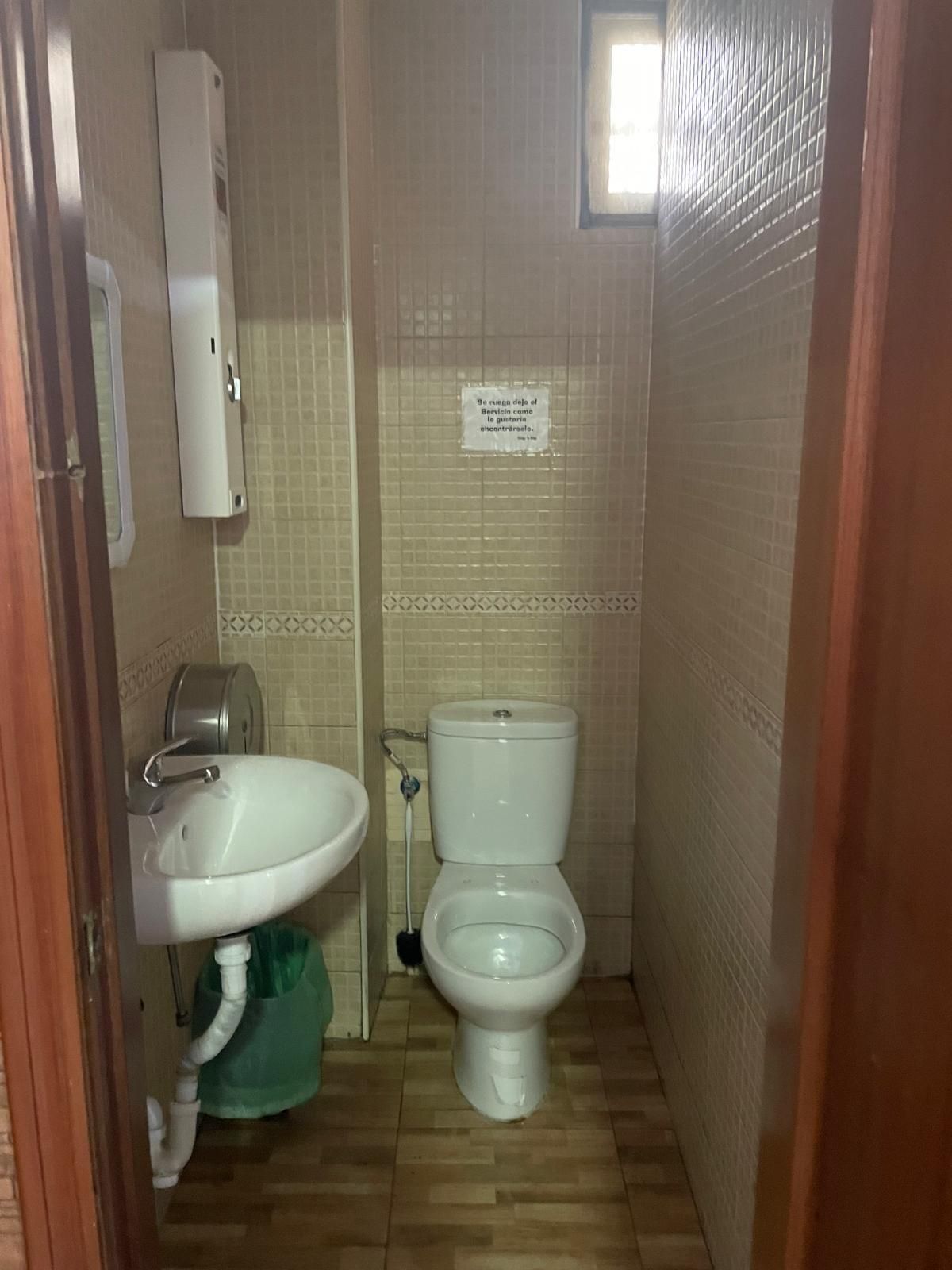 Bathroom of Premises for sale in Puerto Real
