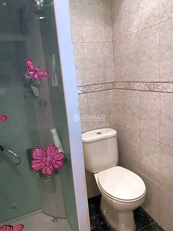 Apartament en venda a Arquitecto Martín Aldehuela, Ensanche - Fuenfresca