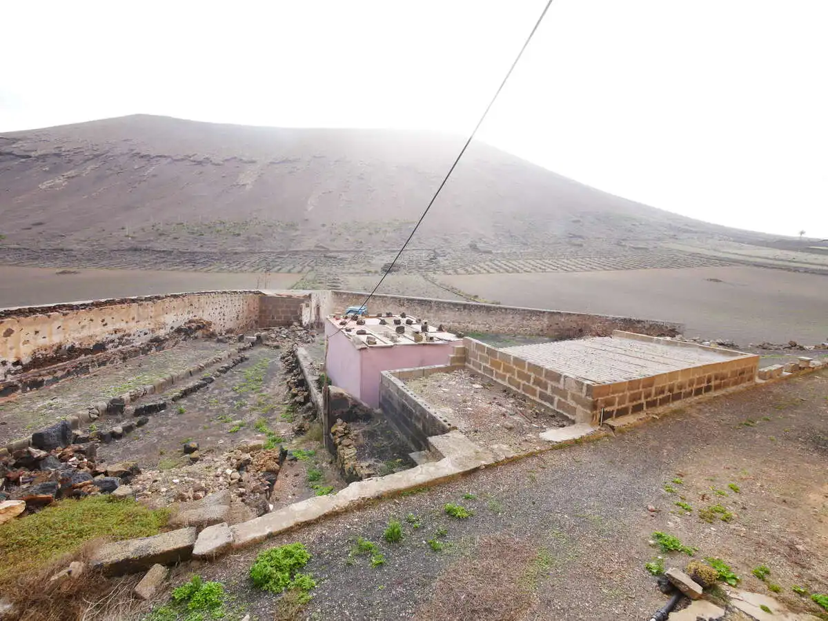 Vista exterior de Finca rústica en venta en Tinajo con Jardín privado y Terraza