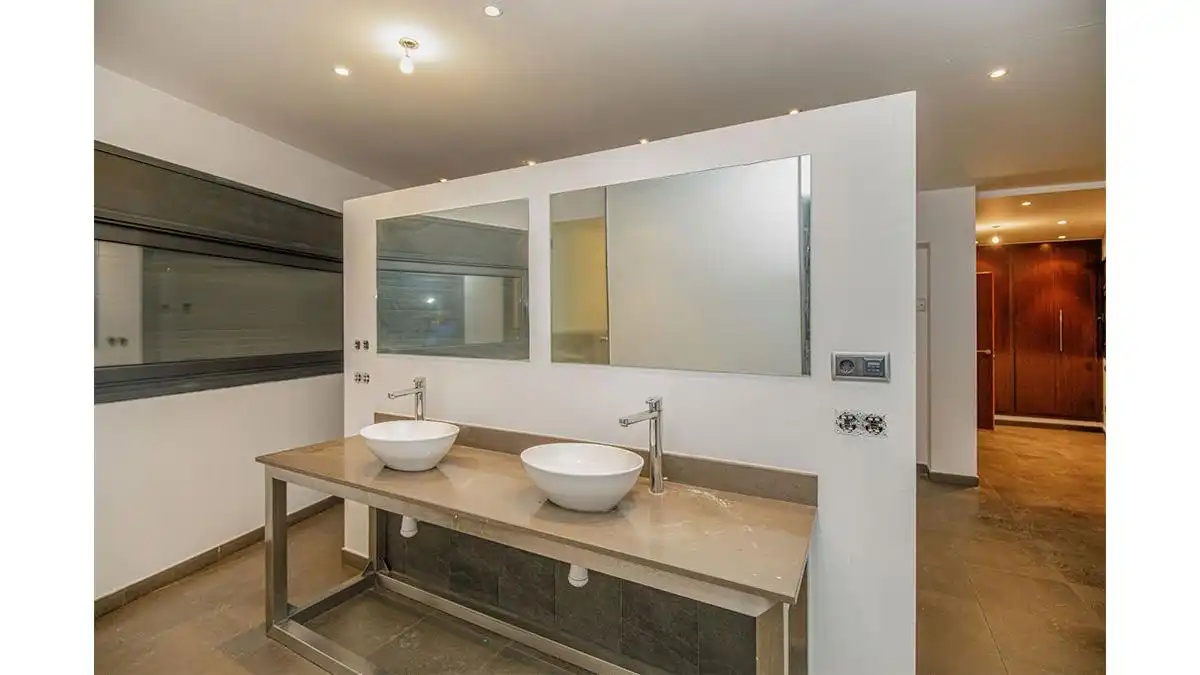 Houses for sale in REM ESQ.C/SENECA, 12, Llagostera