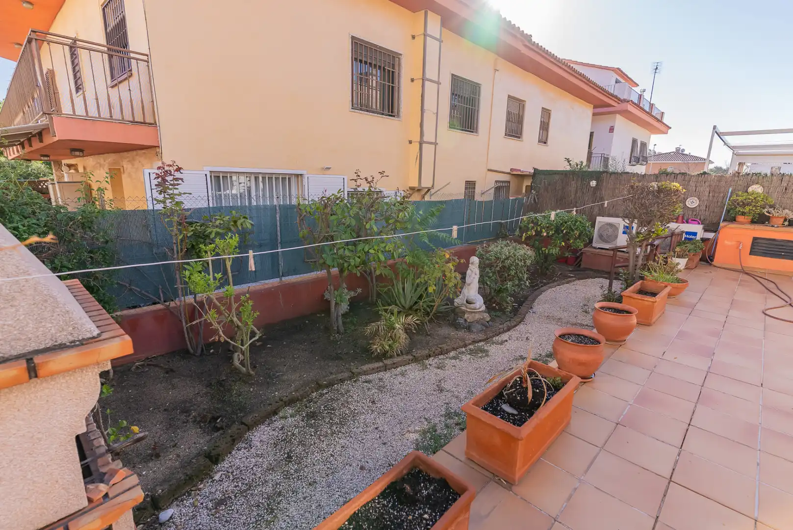 Casa pareada con jardín en venta en Carrer Illes Canàries, imagen 12