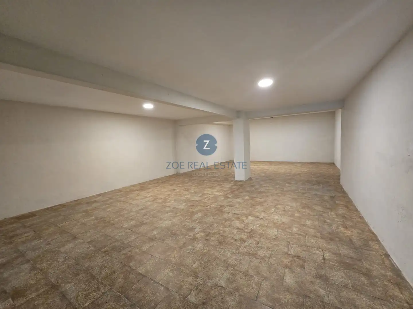 Local de alquiler en Carrer de Sants, Sants-Badal, Sants - Montjuïc