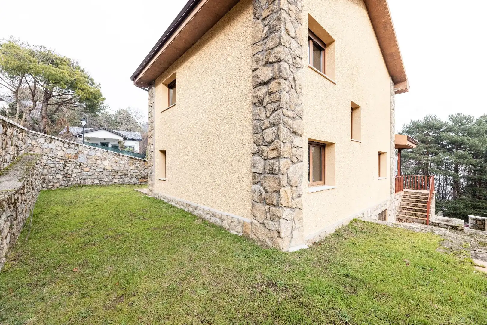 Vista exterior de Casa o chalet en venta en Cercedilla con Jardín privado, Terraza y Trastero