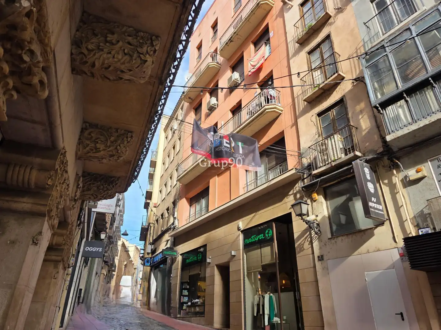 Außenansicht von Wohnungen zum Verkauf in Lleida mit Klimaanlage, Heizung und Balkon