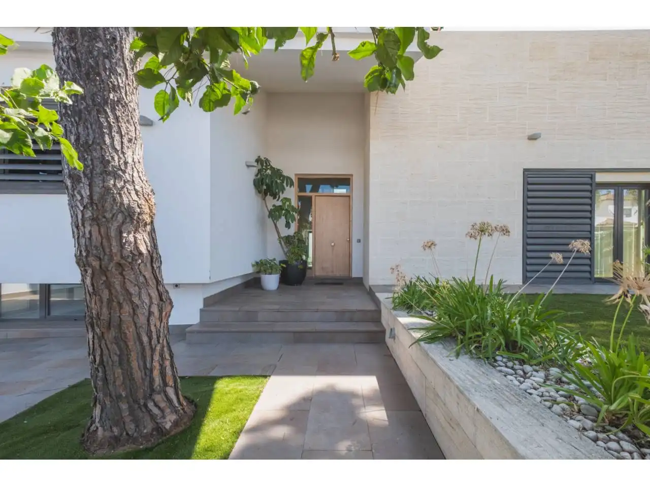 Chalet con jardín en venta en Núcleo urbano, imagen 2