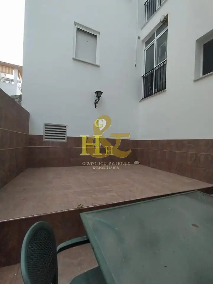 Planta baixa en venda a V Centenario - Piletas - Capuchinos