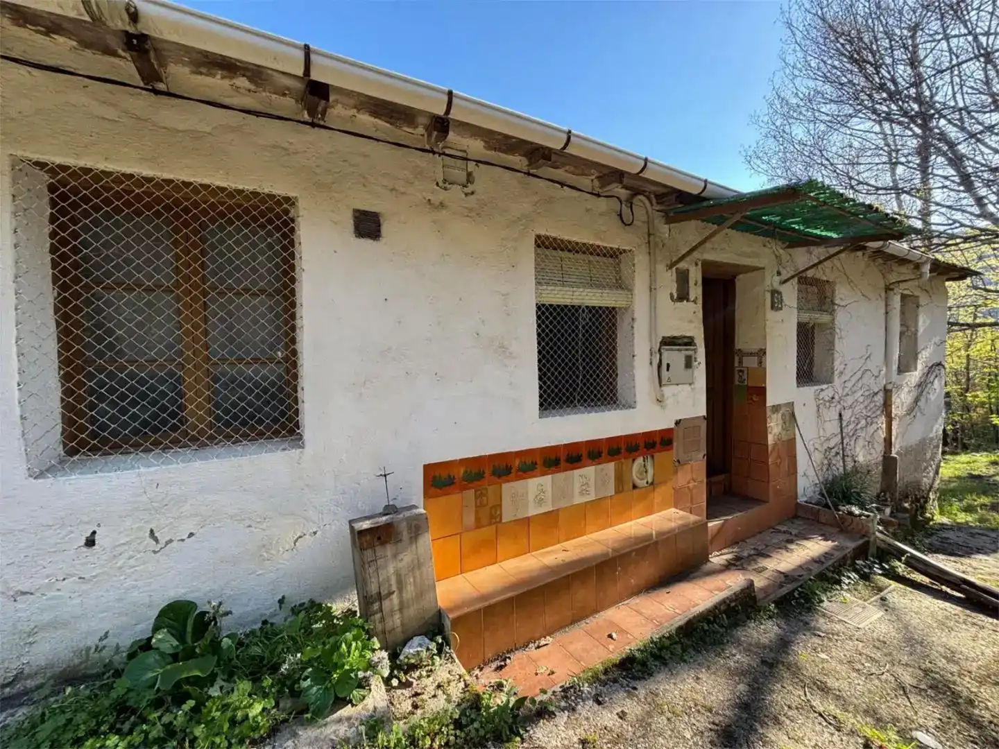 Vista exterior de Planta baja en venta en Castrillo de Cabrera con Trastero