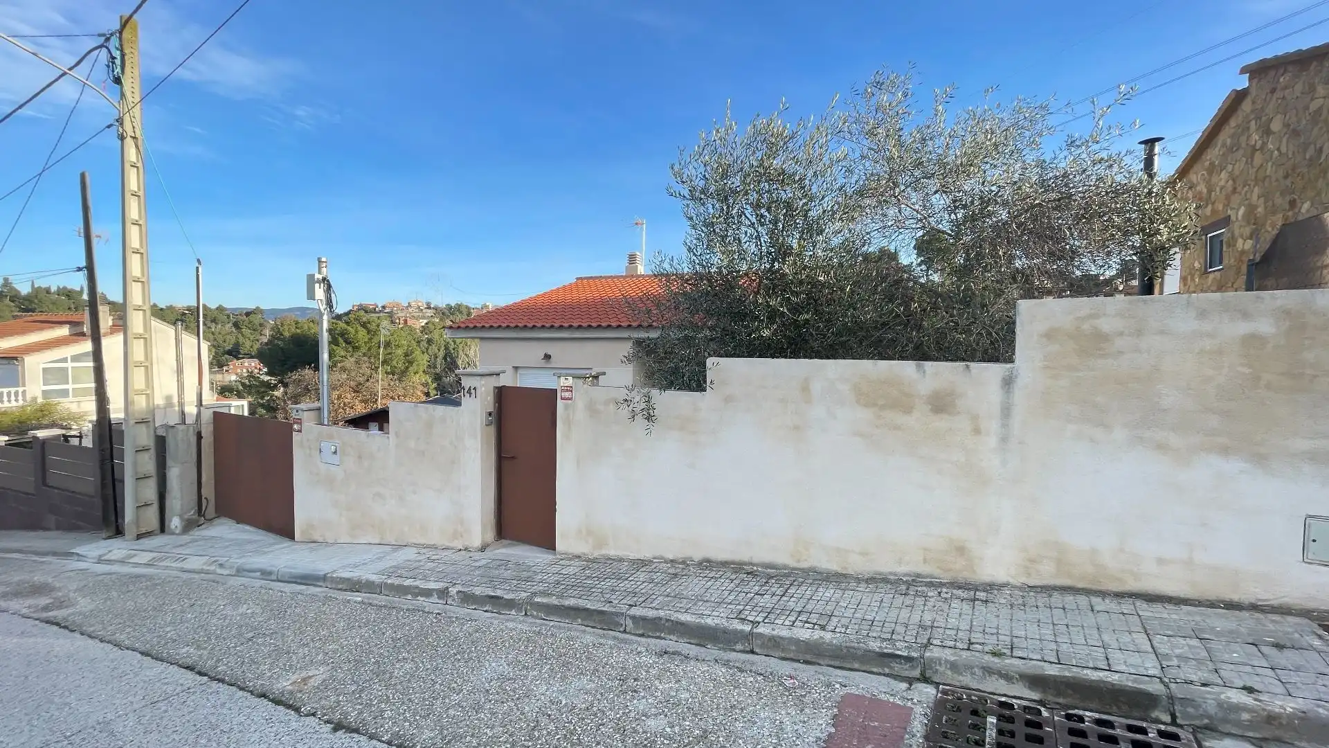 Vista exterior de Casa o xalet de lloguer en Terrassa amb Calefacció, Jardí privat i Terrassa