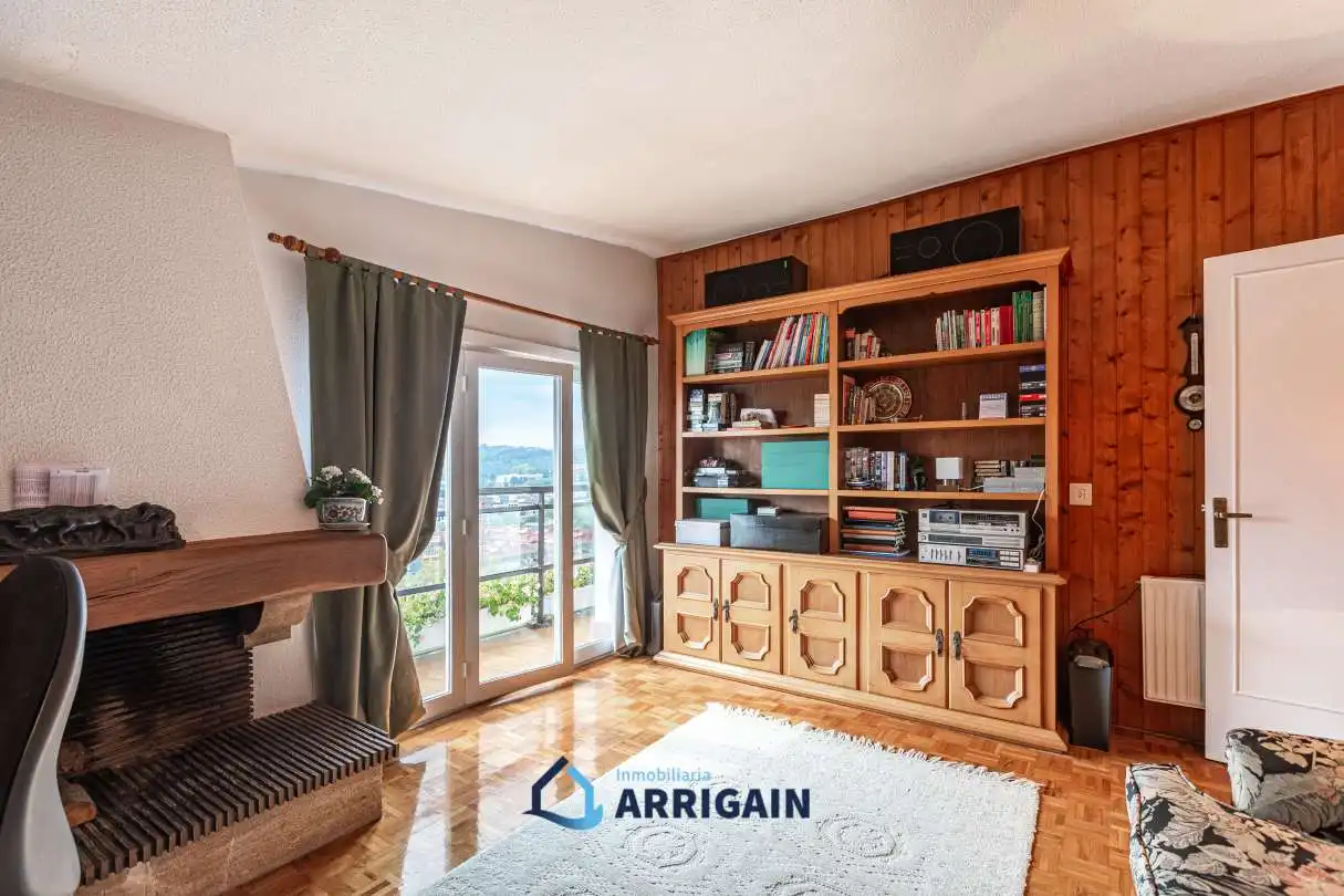 Sala de estar de Dúplex en venta en Donostia - San Sebastián  con Calefacción, Jardín privado y Terraza