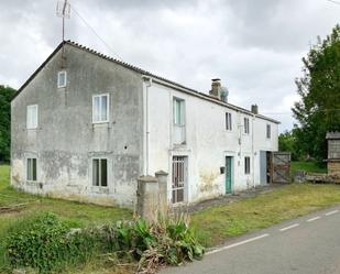 Vista exterior de Casa o xalet en venda en Cospeito amb Jardí privat i Traster