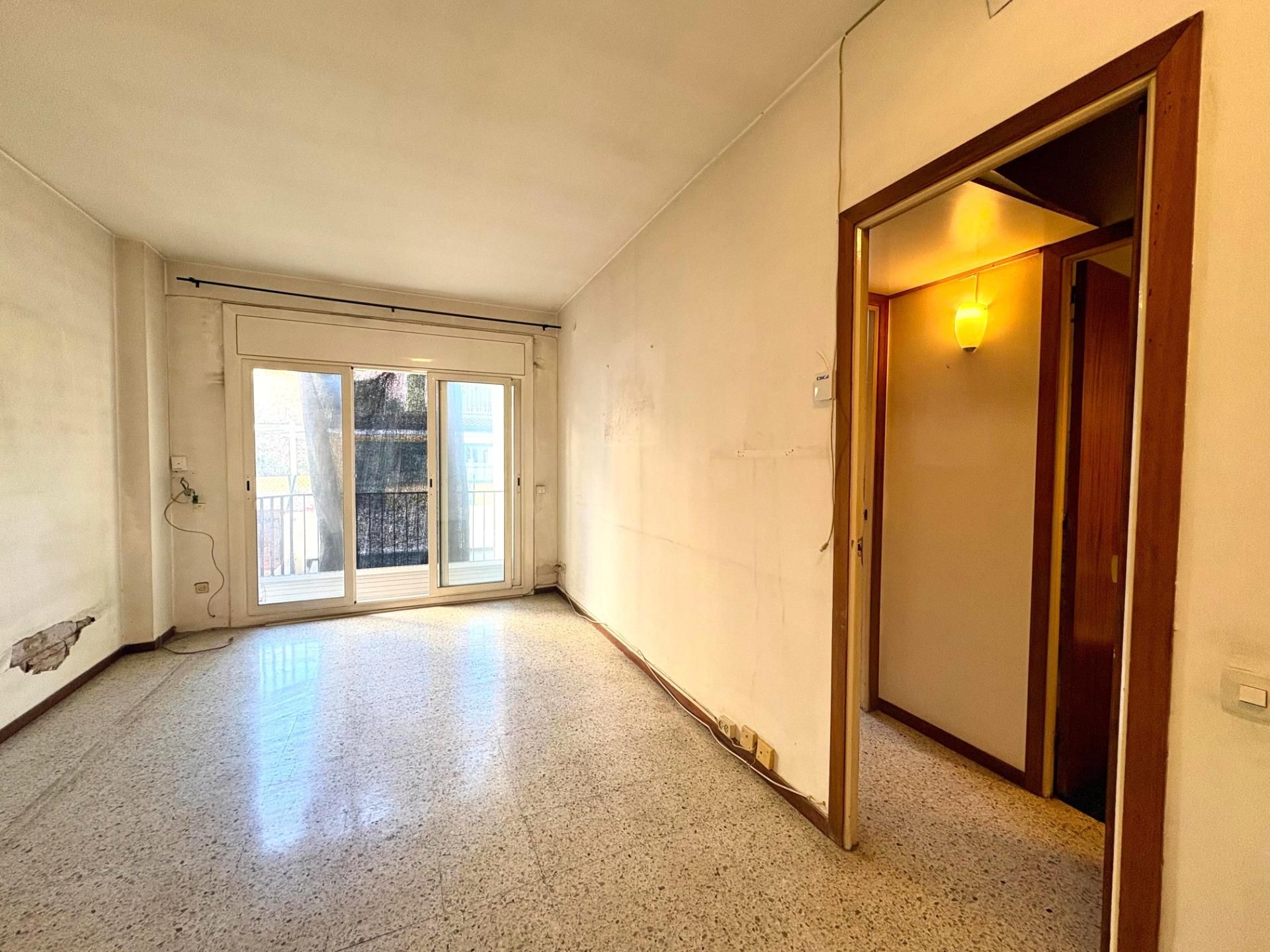 Habitación de Piso en venta en  Barcelona Capital con Balcón