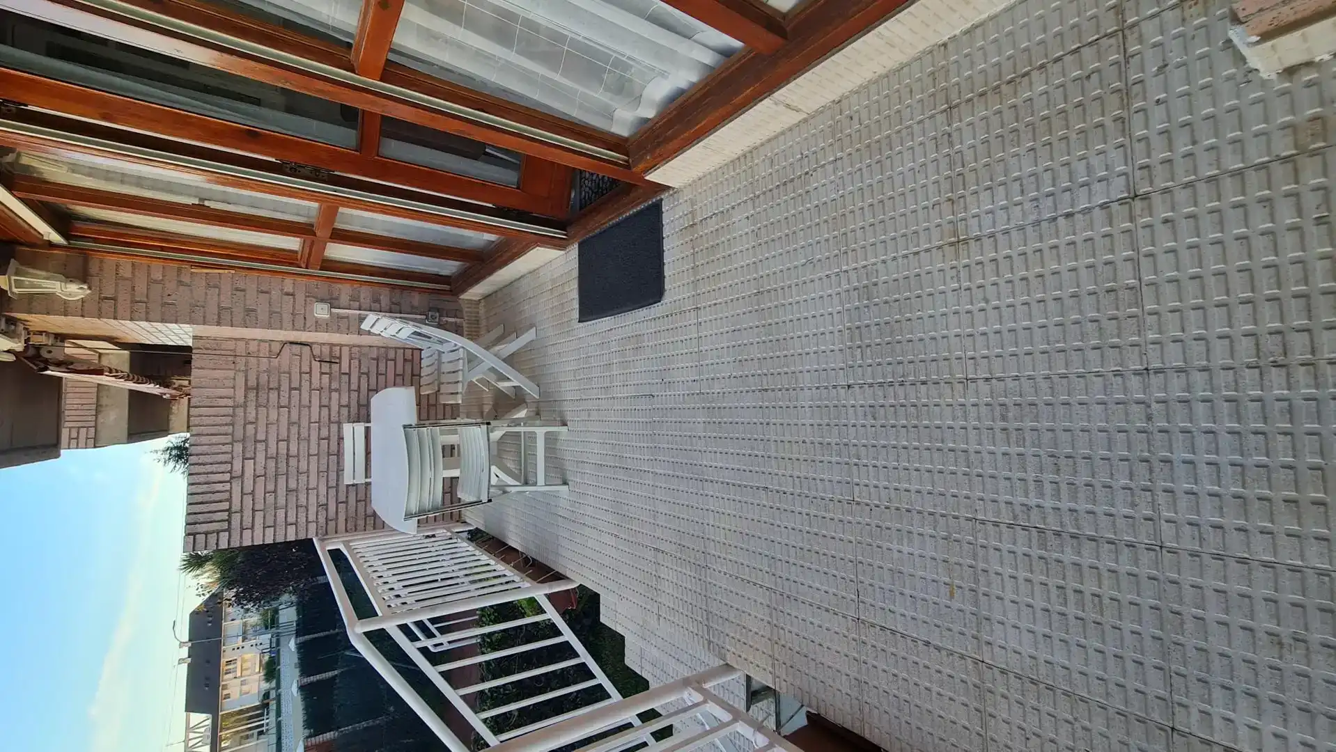Terrassa de Pis de lloguer en Laredo amb Piscina i Balcó