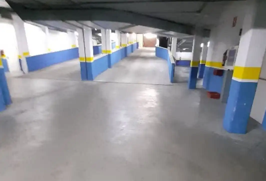 Einzelparkplatz mit Aufzug zum Verkauf in Calle de la Albanega 2, imagen 4
