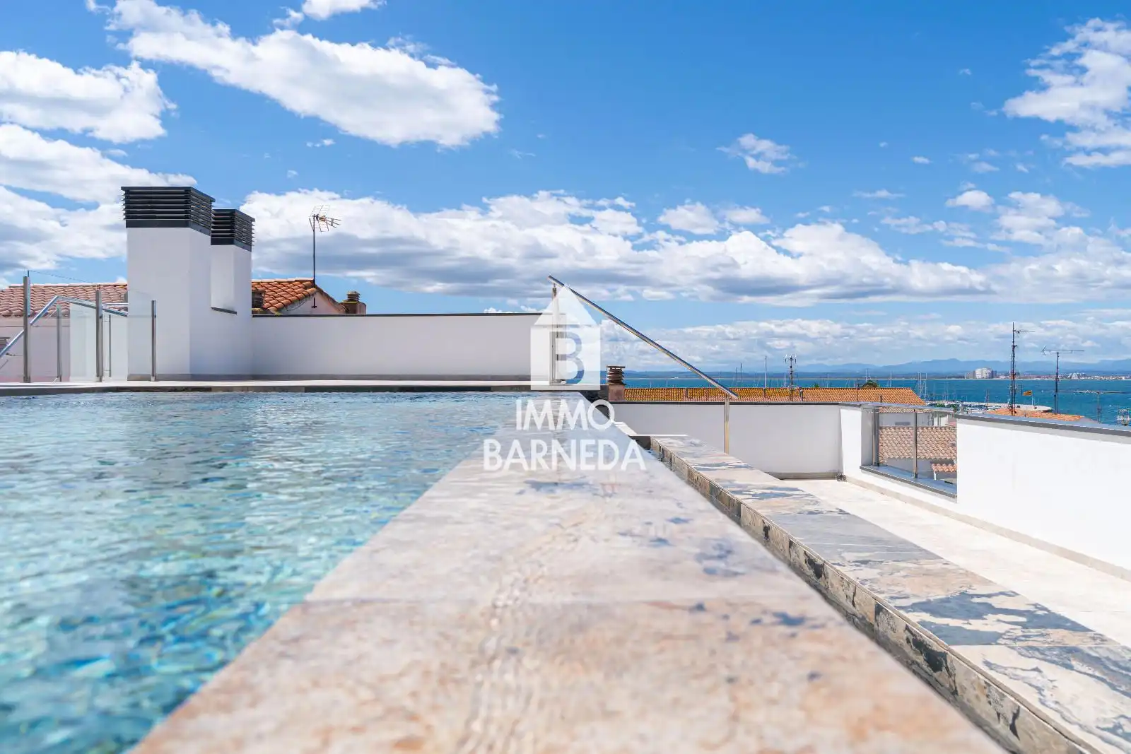 Piscina de Piso en venta en Roses con Aire acondicionado, Calefacción y Terraza