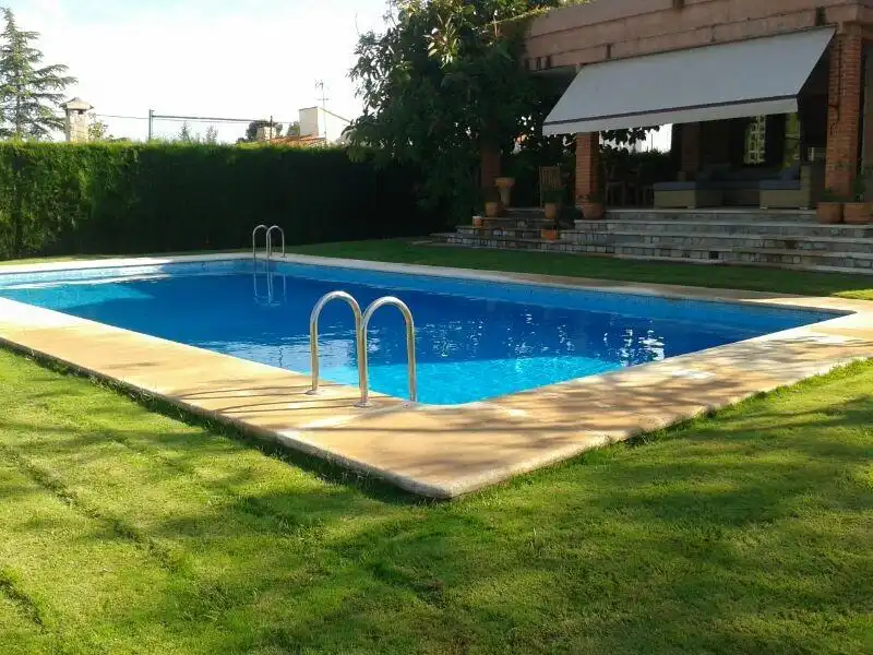 Piscina de Casa o xalet en venda en La Pobla de Vallbona amb Aire condicionat, Calefacció i Piscina