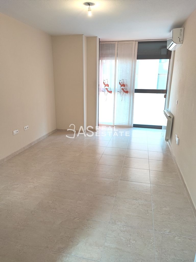 Pis en venda a Avenida Príncipe de Asturias, Alovera