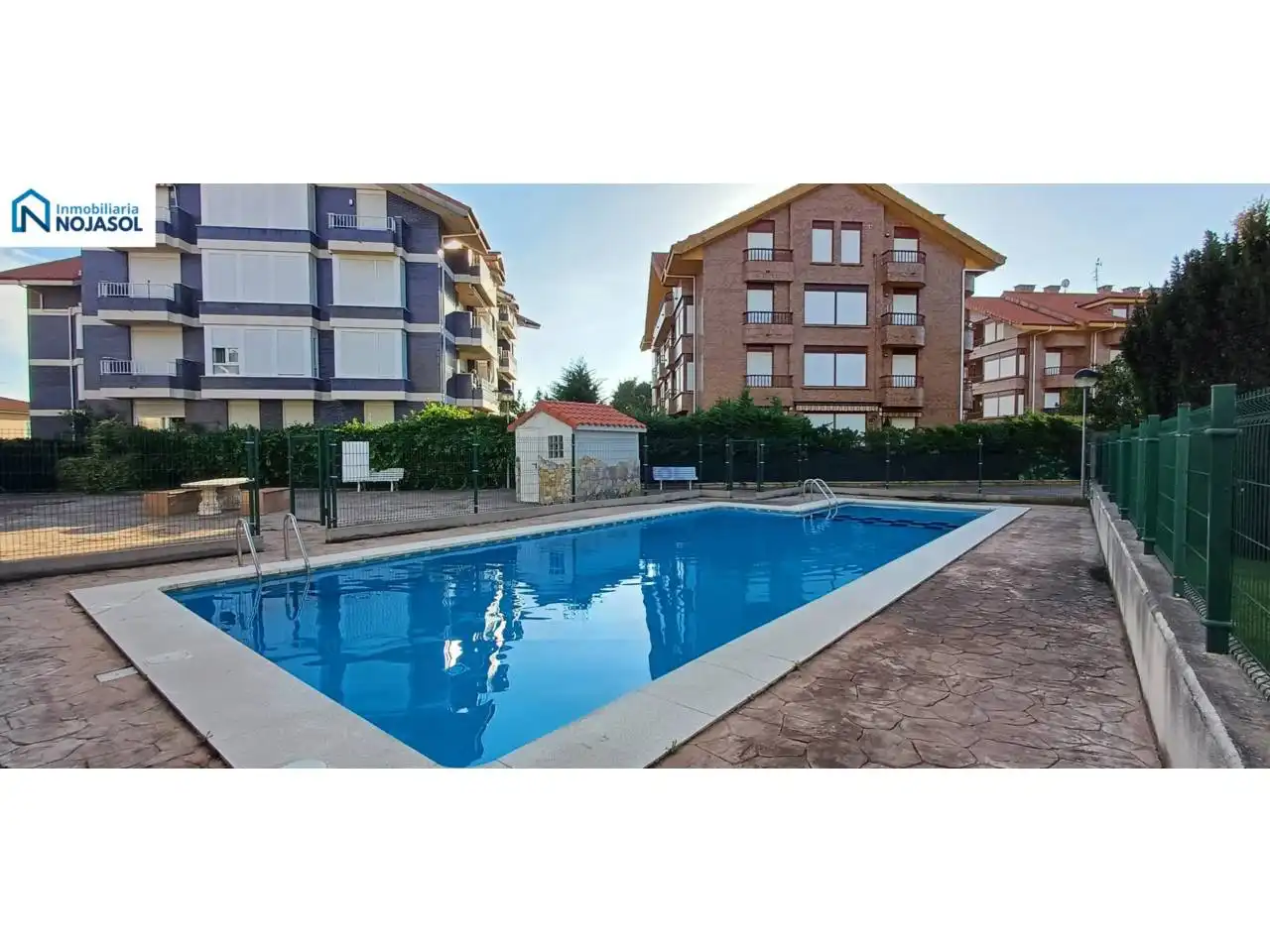 Piscina de Apartamento de alquiler en Noja con Calefacción, Jardín privado y Terraza