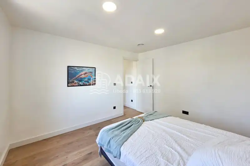 Bedroom of Flat for sale in Úbeda  with Air Conditioner, Heating and Parquet flooring