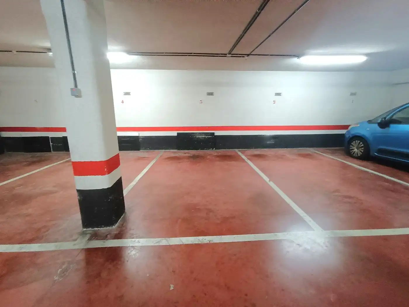 Parkplatz von Dachboden zum Verkauf in Sopela mit Heizung, Terrasse und Abstellraum