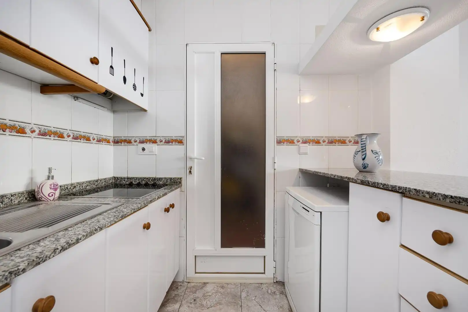 Cocina de Casa o chalet en venta en Torrevieja con Jardín privado, Terraza y Trastero