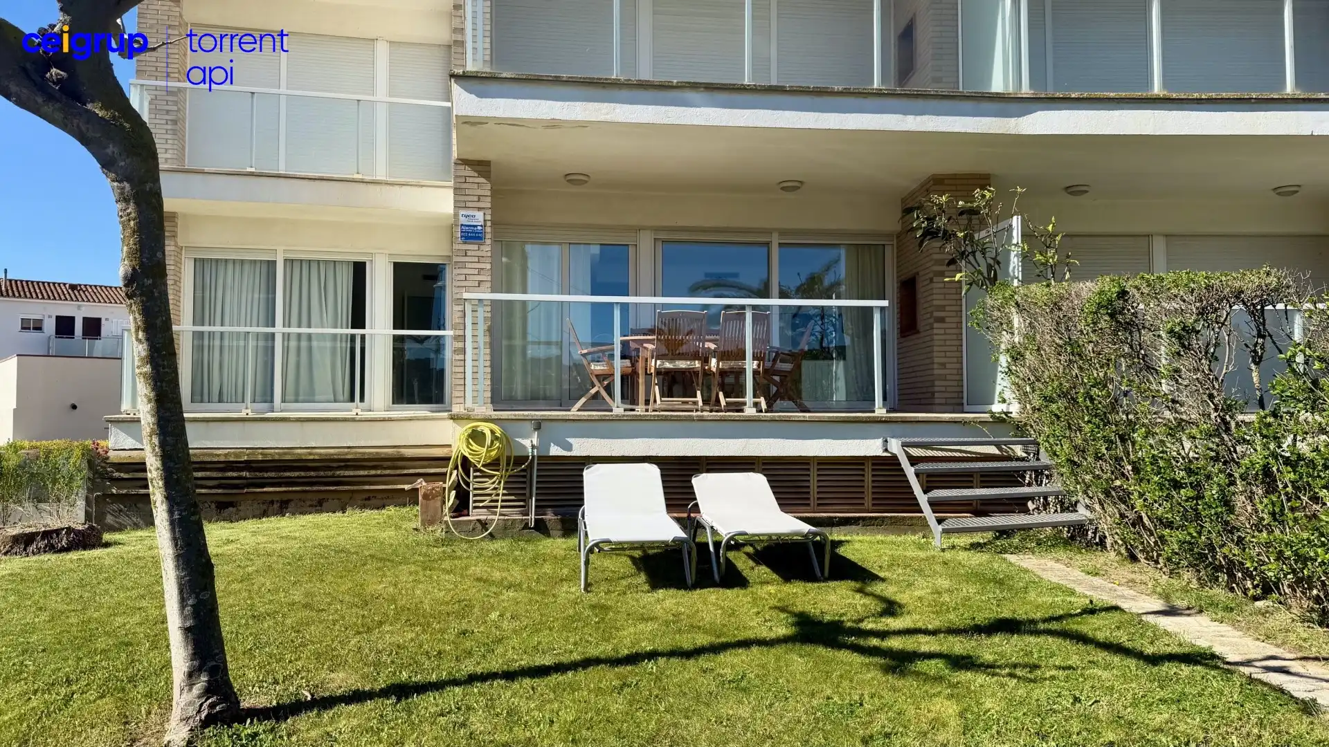 Terrasse von Wohnung zum Verkauf in L'Estartit mit Terrasse, Abstellraum und Schwimmbad