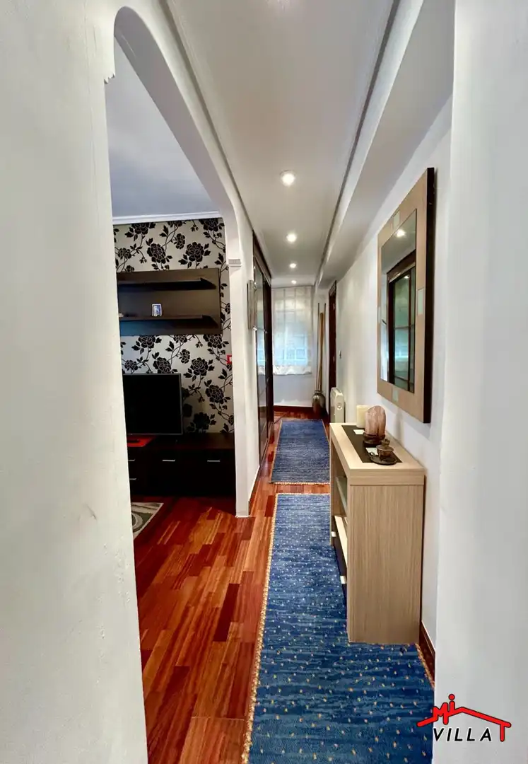 Piso en venta en Laredo con Calefacción