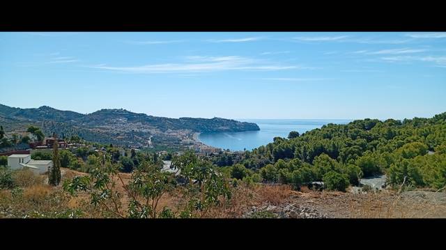 Casa-chalet en Alquiler en La Herradura centro