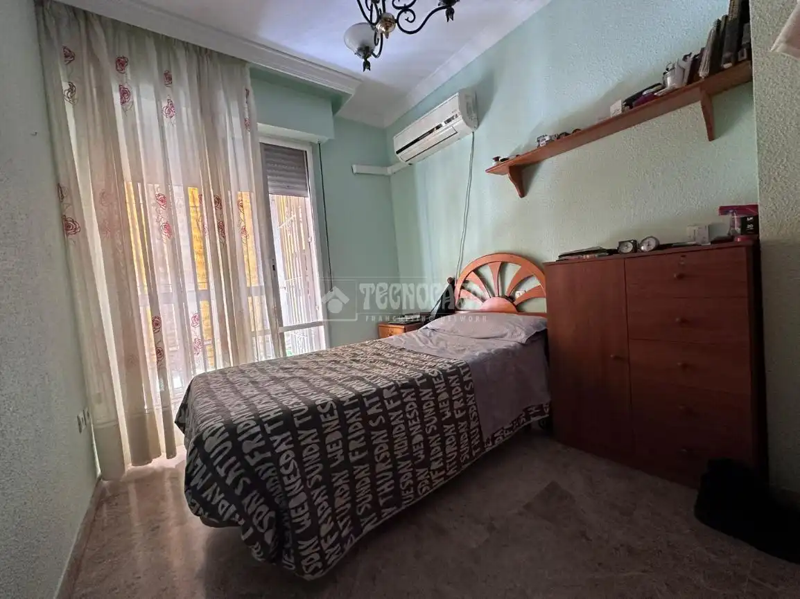 Habitación de Piso en venta en Córdoba con Aire acondicionado, Trastero y Balcón