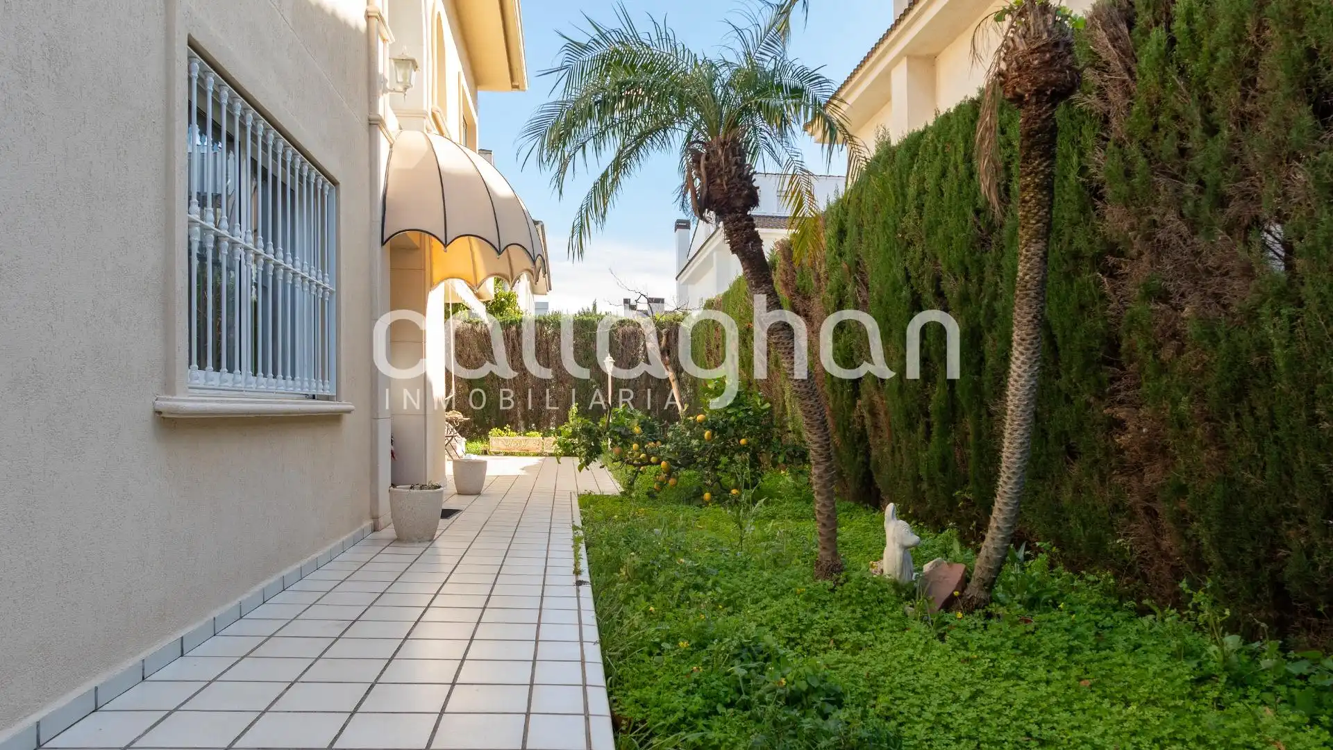 Vista exterior de Casa o chalet en venta en Gandia con Aire acondicionado, Amueblado y Jacuzzi