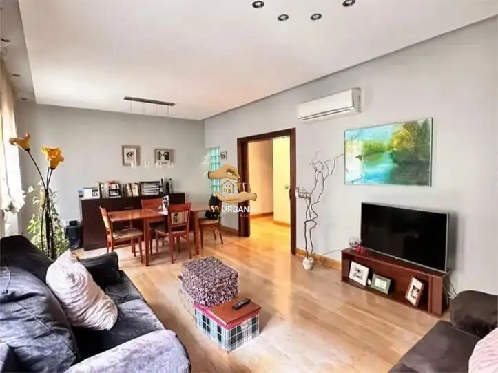 Sala de estar de Piso en venta en Salamanca con Aire acondicionado, Calefacción y Trastero